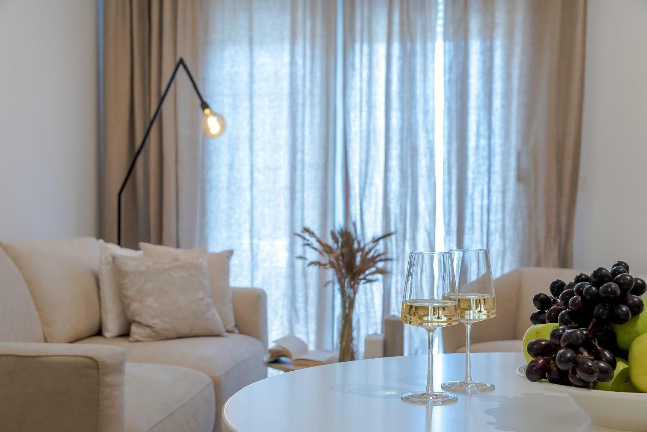 The Pleasurist - Apartment With Private Heated Pool And Terrace Split Dış mekan fotoğraf