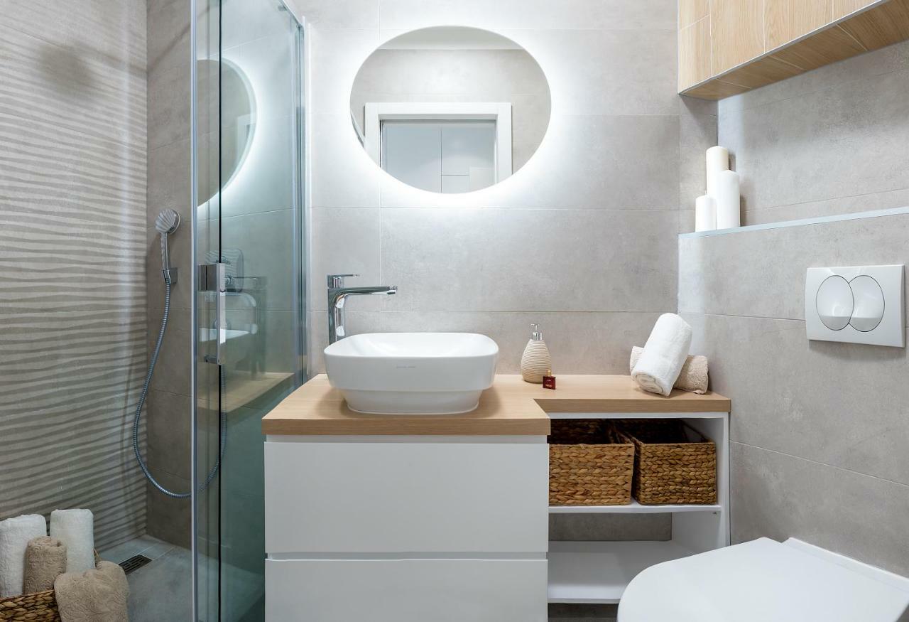 The Pleasurist - Apartment With Private Heated Pool And Terrace Split Dış mekan fotoğraf